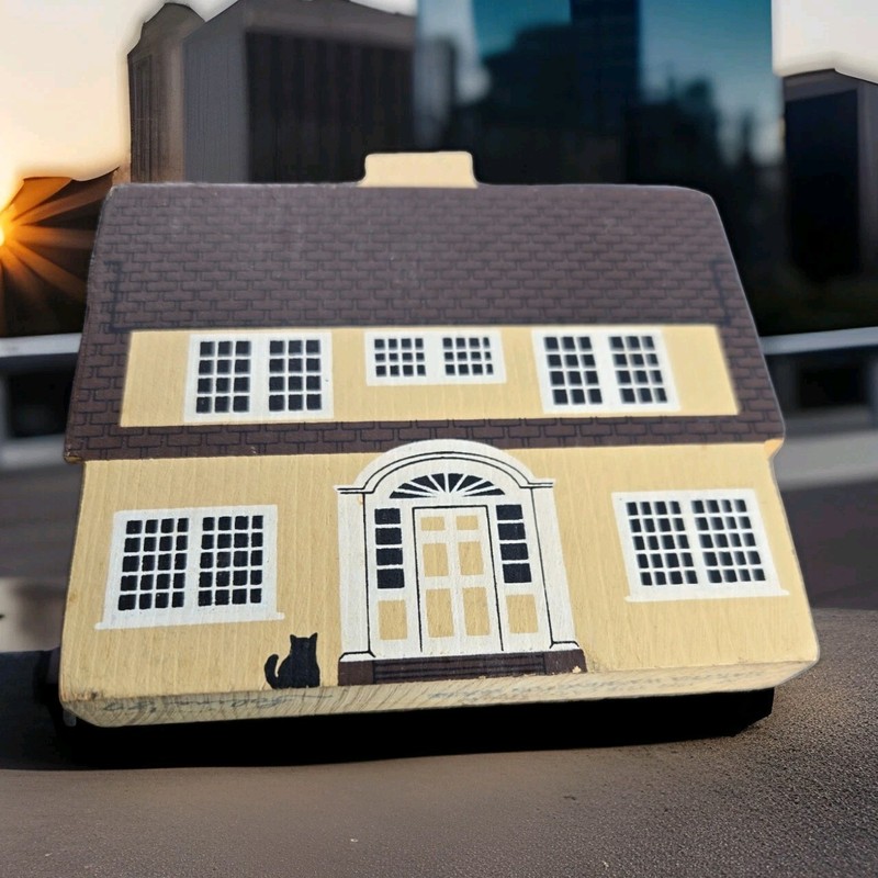 Retired Cat's Meow Martha Washington's House Series V Signed Faline '87