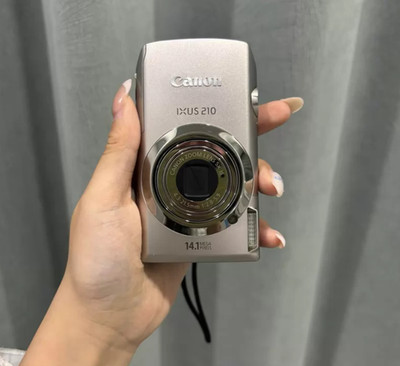 Canon PowerShot SD3500 IS/ IXUS 210/ IXY 10s 14.1MP 5x Zoom  Digital Camera