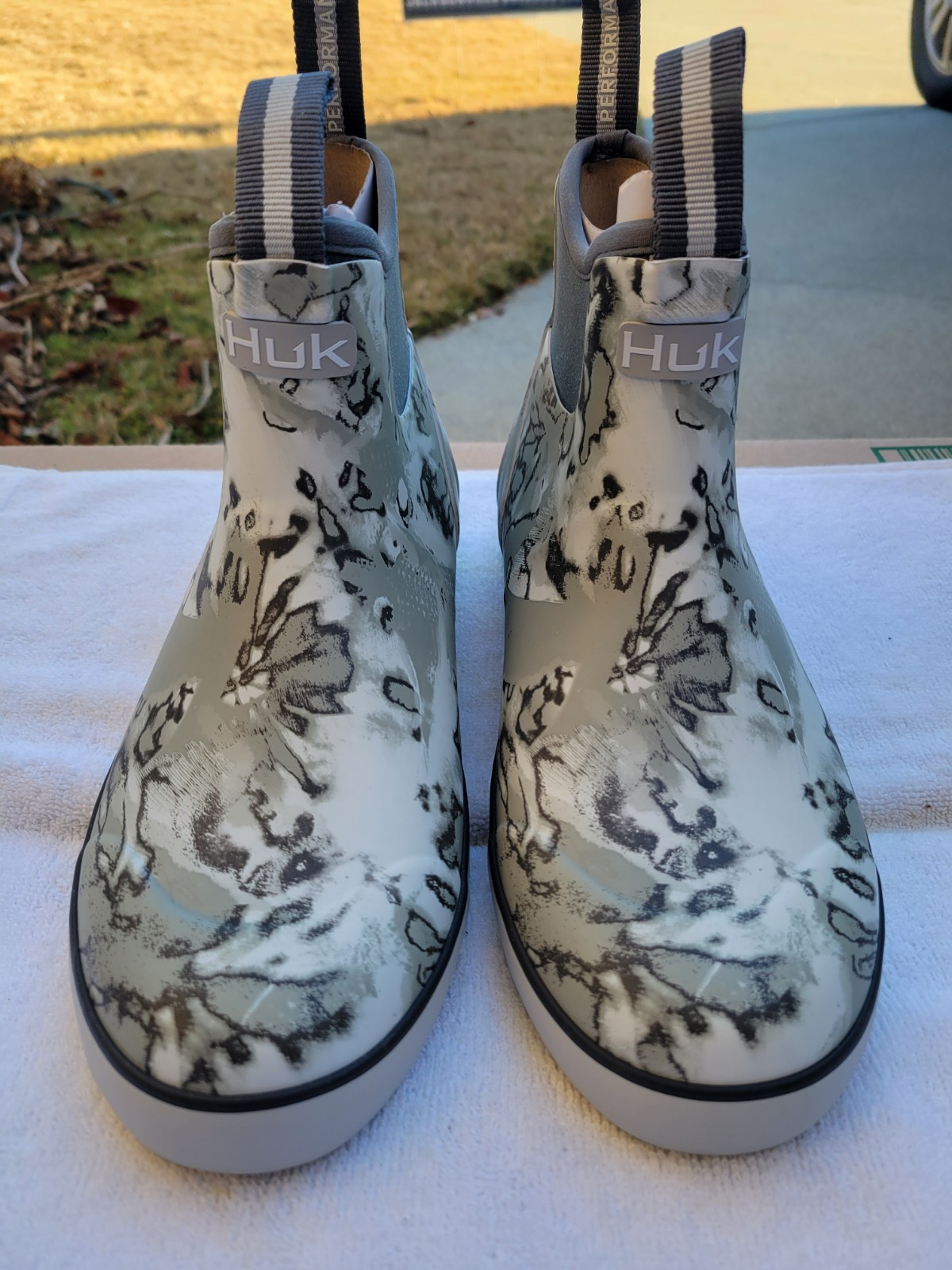 HUKS Fishing Boots. Mens 9