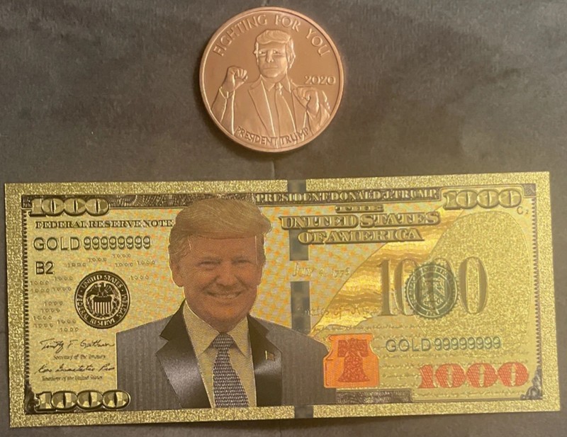 Donald Trump Presidential Gold Foil Banknote & 1 oz .999 Copper Coin Package