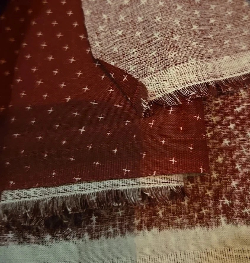 Vtg Ditzy Mini ‘x’ Or ‘+’ Print Red Fabric Holiday Cotton Country 3 Yds X 44" - Image 3 of 3