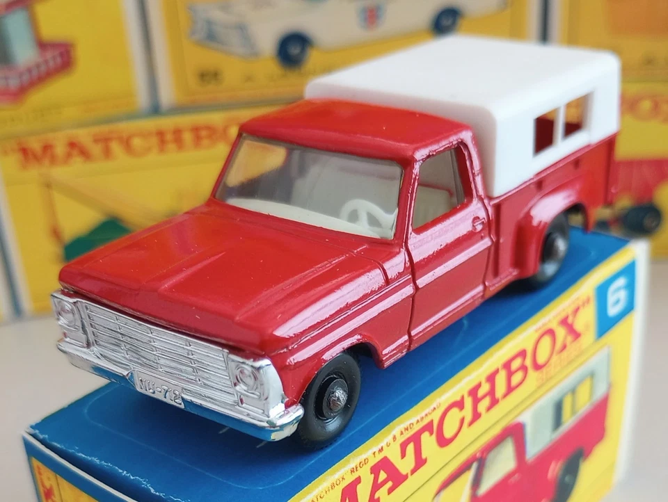 🔥1968 Lesney Matchbox #6 camioneta Ford con parrilla cromada ~ roja ~ ¡COMO NUEVA!!!🔥 Foto 4 de 4