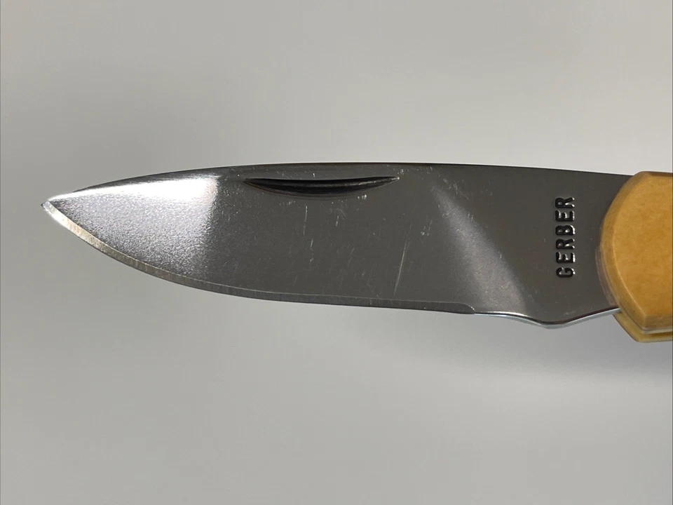 Gerber 6006 Classic LST Folding Knife Cream Micarta Handle USA Vintage - Image 3 of 4