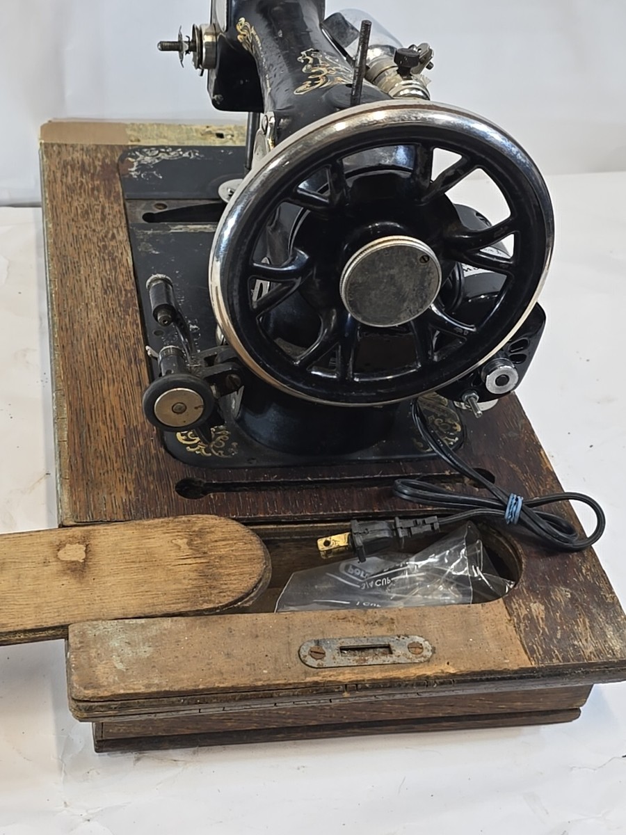 Antique Western Electric, Wilcox & Gibbs Sewing Machine W/Foot
