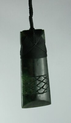 Maori Jade Carving  Neuseeland  Harakeke ADZE Toki  mit Geschenktäschchen