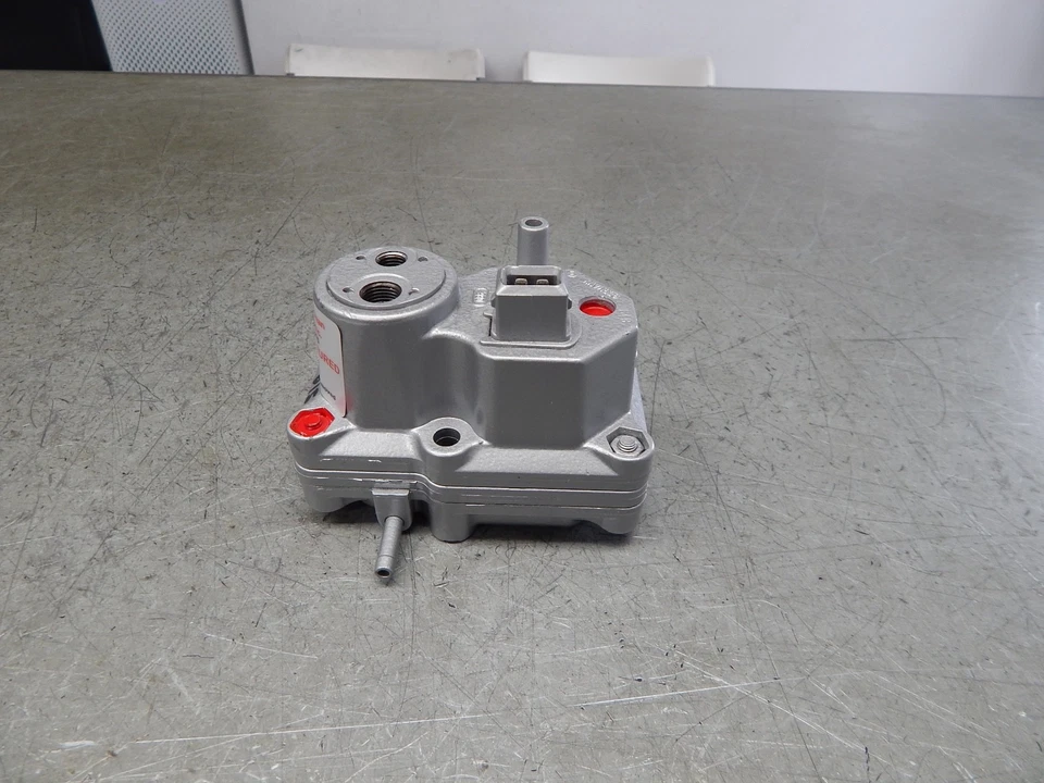 450SL 450SLC 450SEL 450SE 280SL 280 Warm Up Regulator 0438140015 REMANUFACTURED - Image 3 of 4