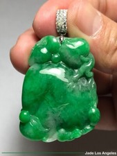 Ruyi Chili 辣椒 Emerald Green Jadeite Jade 18K White Gold Diamond Pendant 93.40ct