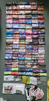 92 Zox Armbänder, 12 Goldkarten, 10 weiße Sternkarten, 2 Schals,...