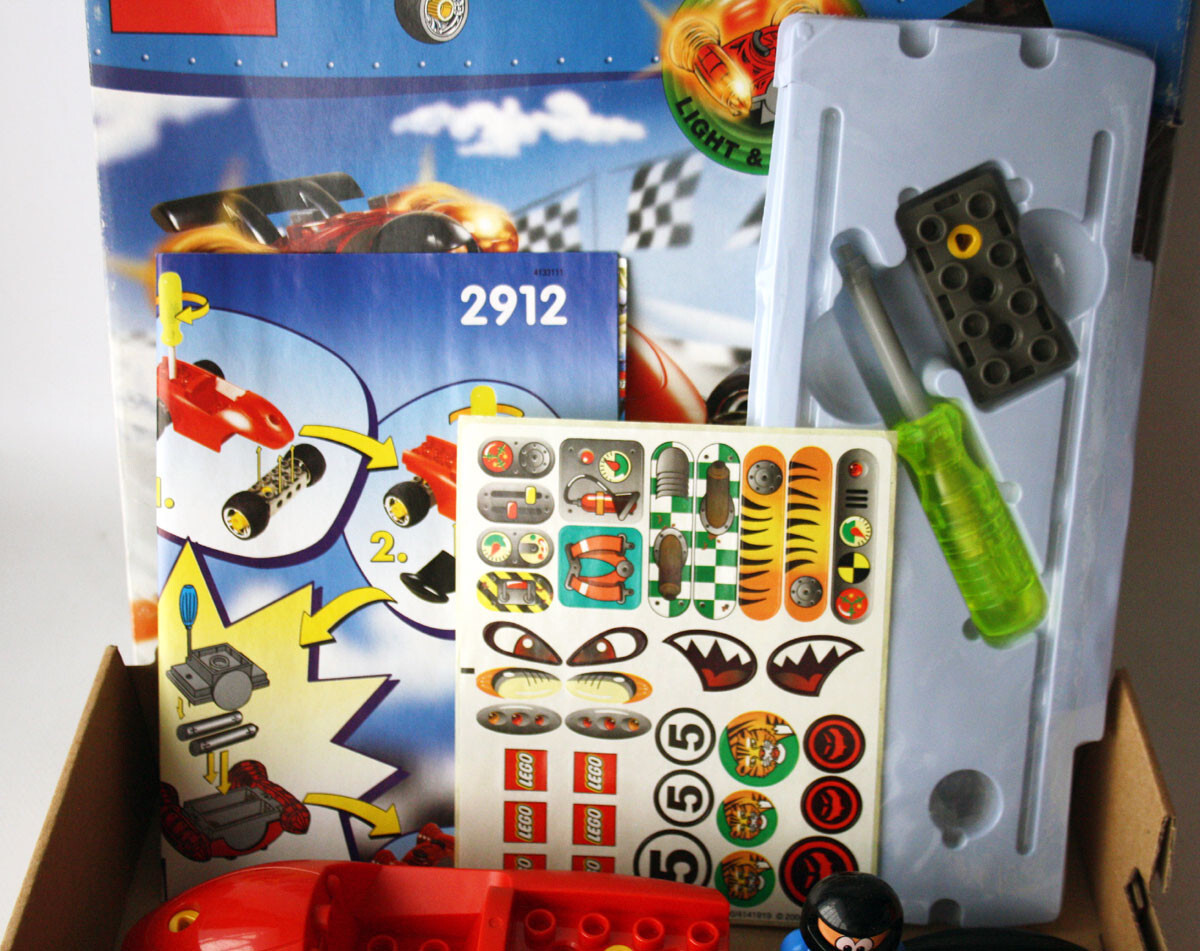 RARE 2000 LEGO ACTION WHEELERS 2912 RADICAL RACER LIGHT & SOUND