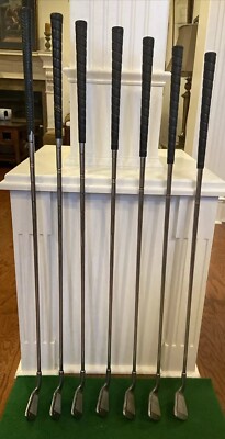Master Fit Hornet Iron Set 3,4,5,6,7,8, 9 (7 clubs)   RH Stainless Steel Shafts