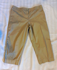 Chico s Women s Beige Solid Slim Fit Flat Front Capri Pants Pockets Twill