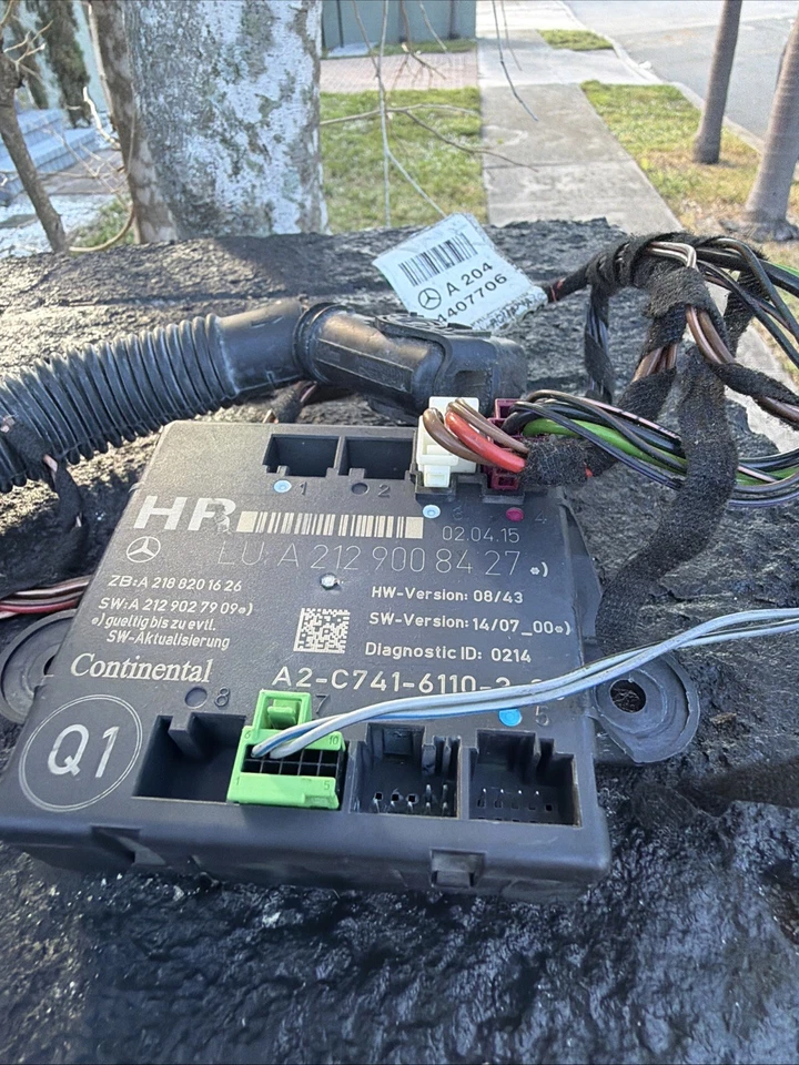 Жгут проводов для задней двери 2008-2014 Mercedes-Benz C300 C350 A2044407706 от оригинального производителя - Изображение 3 из 4