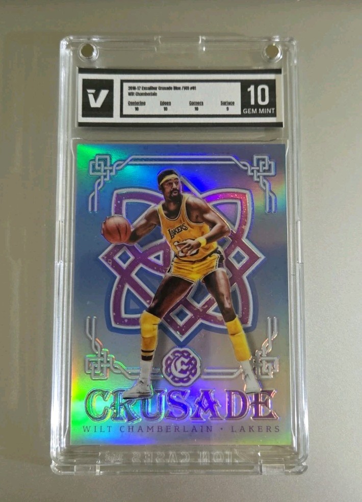 2016-17 Excalibur Crusade Blue /149 Wilt Chamberlain Self-Graded 10 Gem Mint view 1