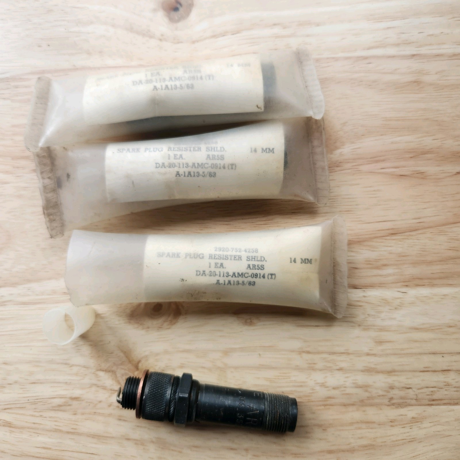 3 NOS Autolite AR5S Military Spark Plugs Willys M38 Dodge M37  More 14mm