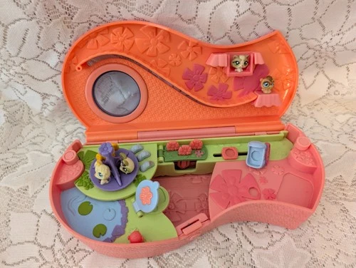 LPS Littlest Pet Shop Pencil Case Playground With 5 Miniature Baby Figures Pets