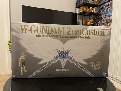 PG WING GUNDAM ZERO CUSTOM BANDAI 1:60 PLASTIC MODEL KIT GUNDAM W ENDLESS WALTZ