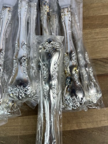 Vtg NEW 66 Pc SILVER PLATE JAPAN ROSE GARDEN Silverware Dinner Set Utensils Box - Picture 10 of 12