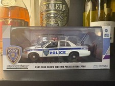 GreenLight 1/43 2003 Ford Crown Victoria 935884