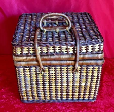 Vintage Wicker Picnic Basket 12x13x11 Carrying Case With Handle Latch