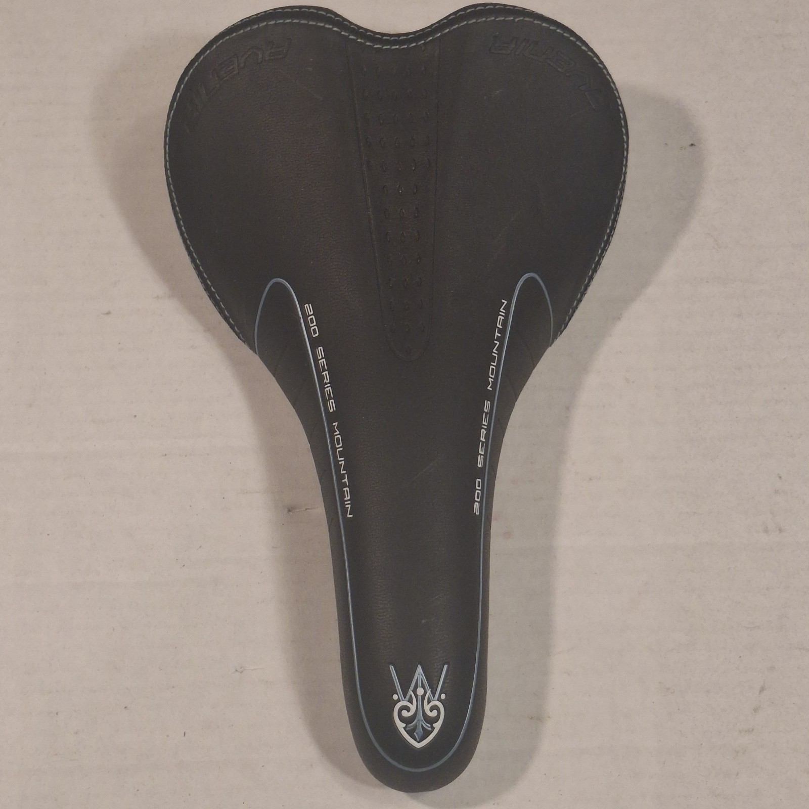 Velo Avenir Women's Cromoly CR-MO 200 Series Mountain Bike Saddle