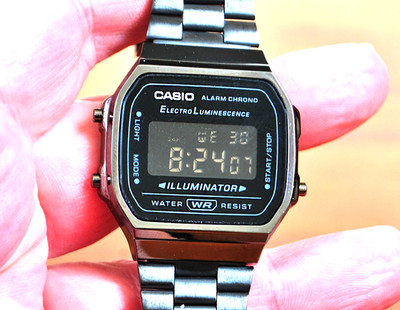 Casio A-168  Illuminator Vintage Series total black classic digital watch