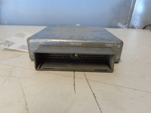 Módulo de control electrónico ECM del motor 4 cilindros manual compatible con 00 MAZDA 626 13992 Foto 3 de 3