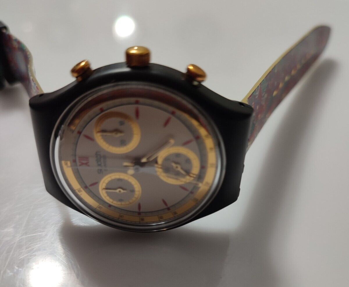 s478 1990s Swatch Chrono 'Award' SCB108 watch 37mm, Gold Magenta