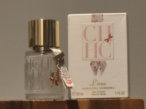 L'EAU Carolina Herrera Perfume, - Rare. 30 ml - Picture 2 of 8