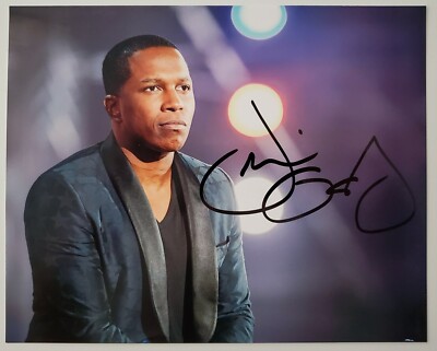 Leslie Odom Jr Sgn Hamilton Zoom Leslie Odom Jr Signed 8x10 Photo