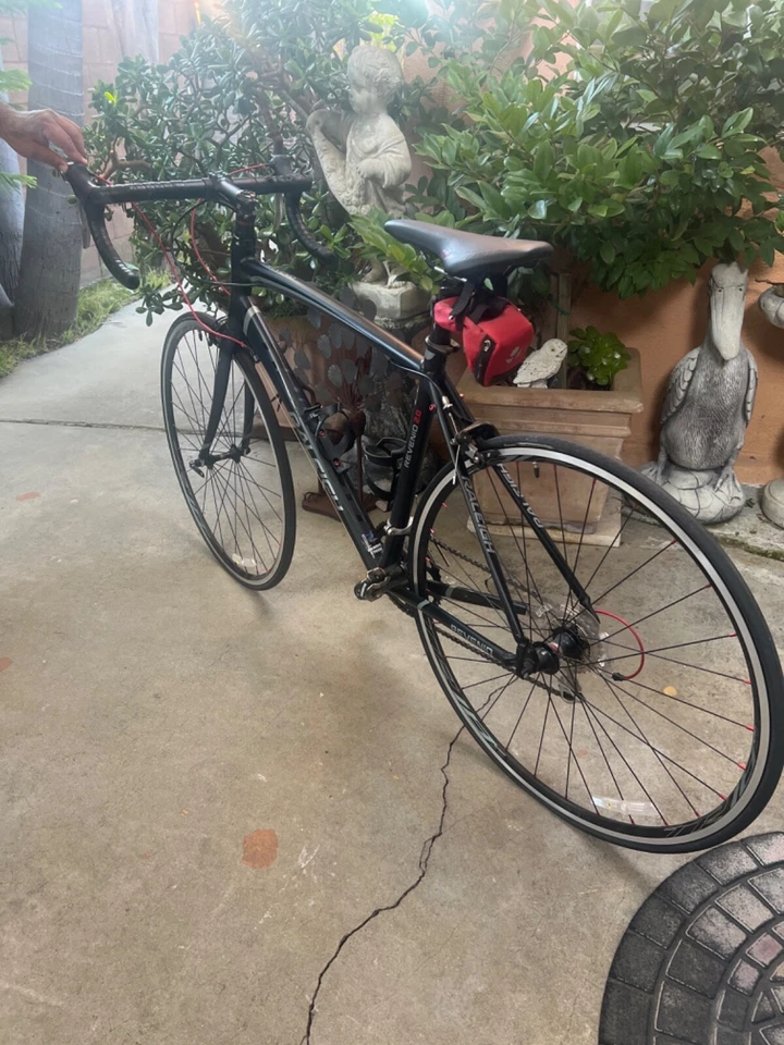 Bicicleta Raleigh Revenio 2.0 Foto 2 de 4