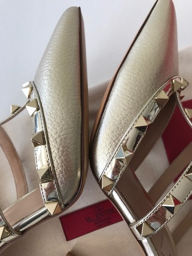 NIB Valentino Garavani Rockstud 90MM Mule gold Heel Sandals size 37 / 7 - Picture 9 of 11