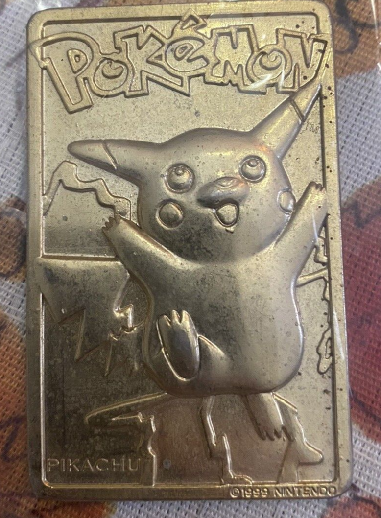 Pokémon™ Special Edition  Gold-Plated Trading Card #25 PIKACHU
