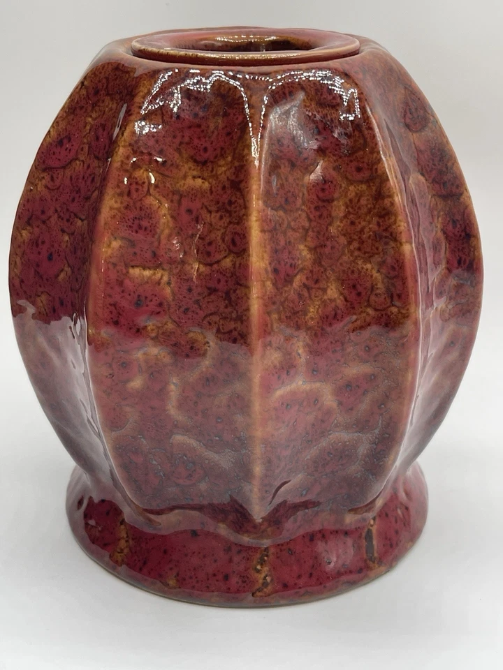 Quemador de mesa de cerámica marca A&B tonos tierra esmaltado a mano rojo y marrón Foto 3 de 4