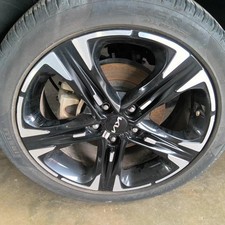 Used Wheel fits: 2023 Kia K5 18x7-1/2 alloy machined face black Grade C
