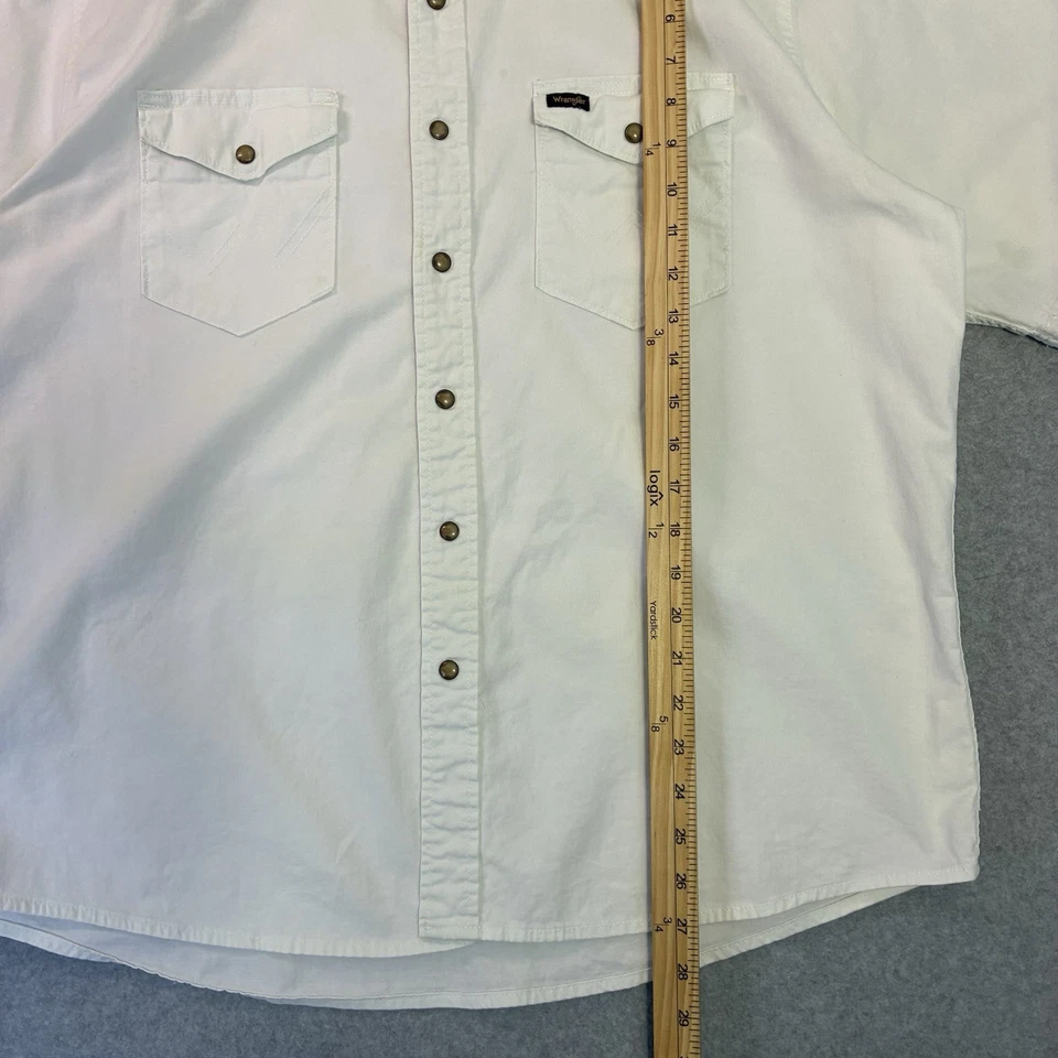 Camisa Wrangler Para Hombres XL Blanca Manga Corta Botón Occidental Tinte de Pigmento Foto 2 de 4