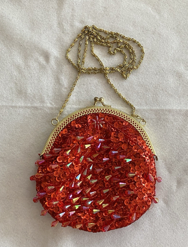 Red Beaded With Sequins Evening Bag Gold Chain Strap Perfect Holiday Bag! - Picture 2 of 6
