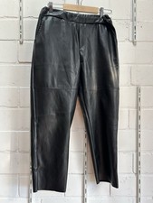 Damen Schwarze Kunstleder Hose mit Gummizug. Größe M.