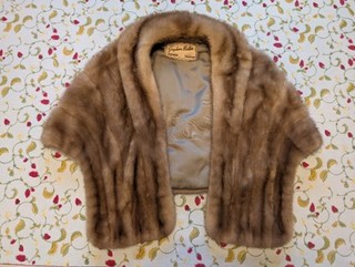 GENTLY WORN! Autumn Haze Mink Stole VINTAGE 1960s Fur BROWN Wrap Shawl