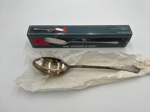 WM Rogers & Son Silverplated Royal Plume Design Serving Spoon 1997 - Picture 2 of 5