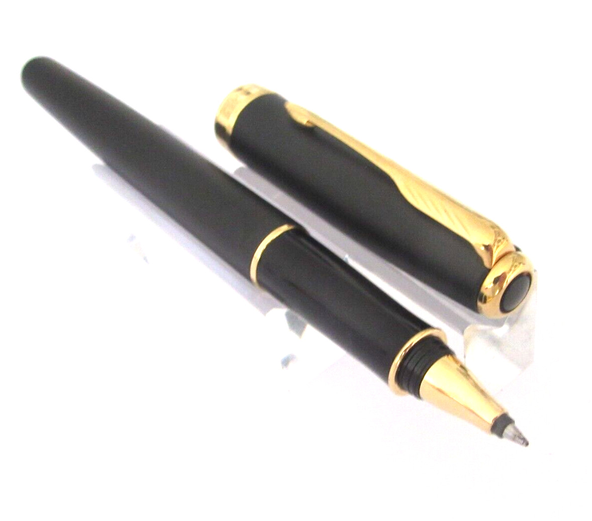Stylo roller Parker Sonnet noir mat : l'élégance d'un instrument d'écriture haut de gamme