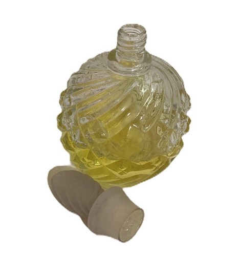 Avon Bath Oil Vintage 1980s Soft Swirls Bath Glass Decanter Skin So Soft - Picture 8 of 9