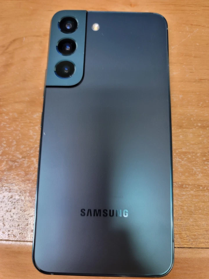 Samsung Galaxy S22 SM-5901U - LIVE VORFÜHRGERÄT FÜR TEILE - Bild 3 von 3