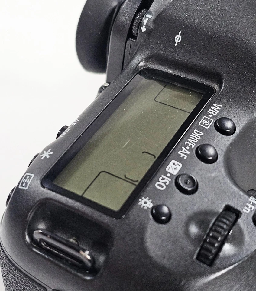 #Canon EOS 5DSR 50.6MP Digital SLR Camera-Black (51K count) S/N 038021001069 - Image 2 of 4