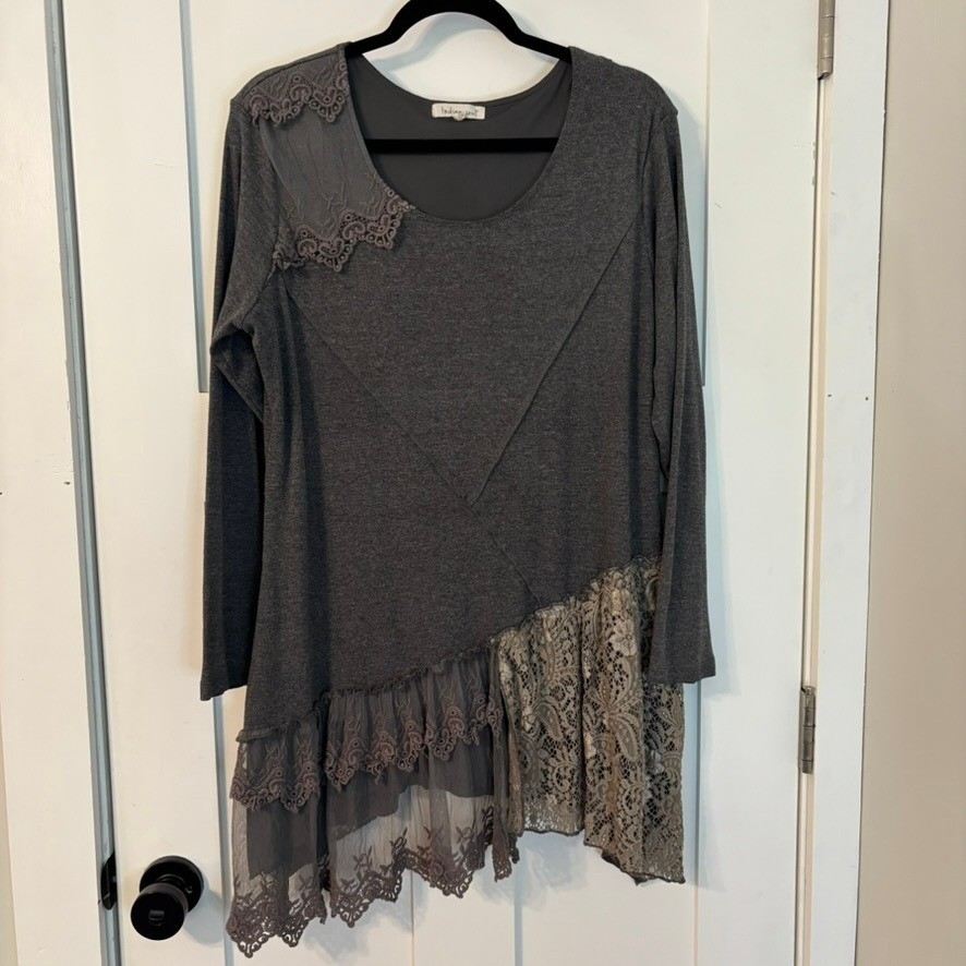 Indigo Soul Gray Mixed Media Lace Tunic Top XL Boho Lagenlook Asymmetrical Hem