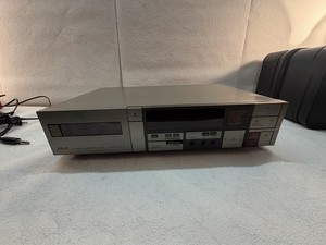 Akai HX-3 Stereo Kassettendeck.  Defekt /Ersatzteile
