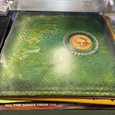 Alice Cooper Billion Dollar Babies Vinyl LP Record 1973 Warner Gatefold Rare
