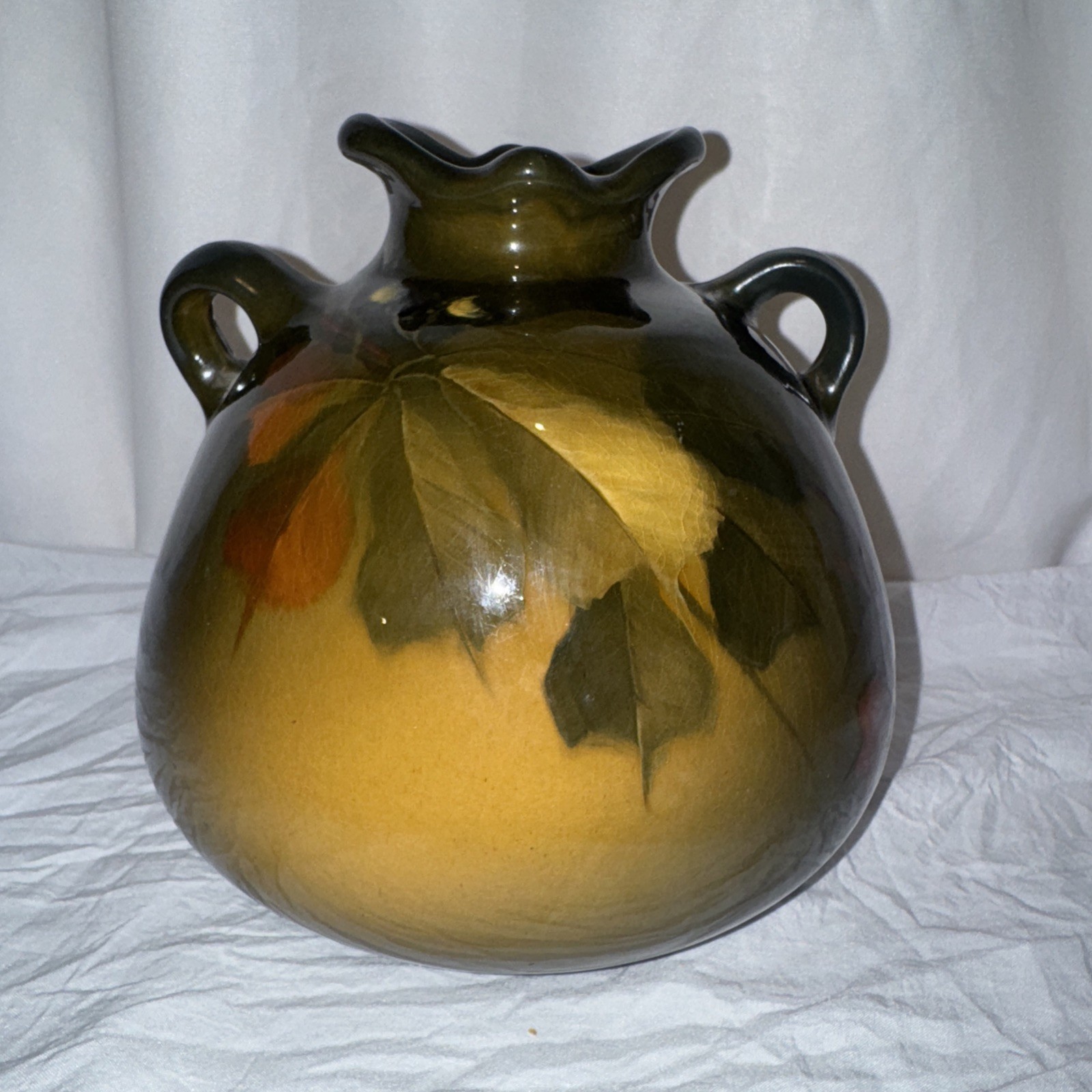 Roseville-Rozane Special Shape C16 7-inch Floral Pot Belly Vase