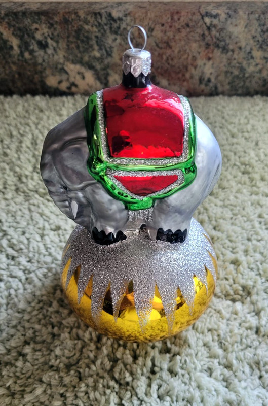 Vintage 1993 Radko Center Ring Large Ornament