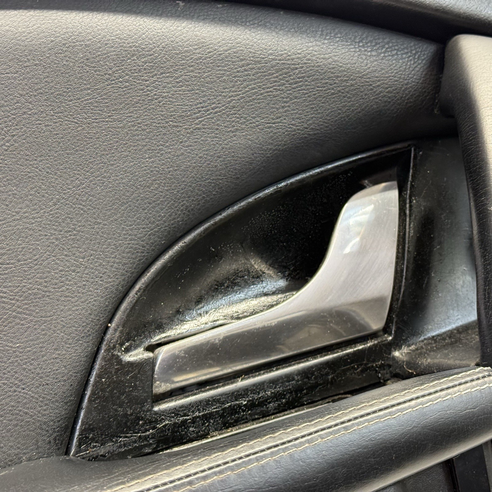 03-13 Maserati Quattroporte M139 Front Left Driver Side Door Panel Black OEM