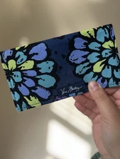 Vera Bradley Indigo Pop Checkbook Cover